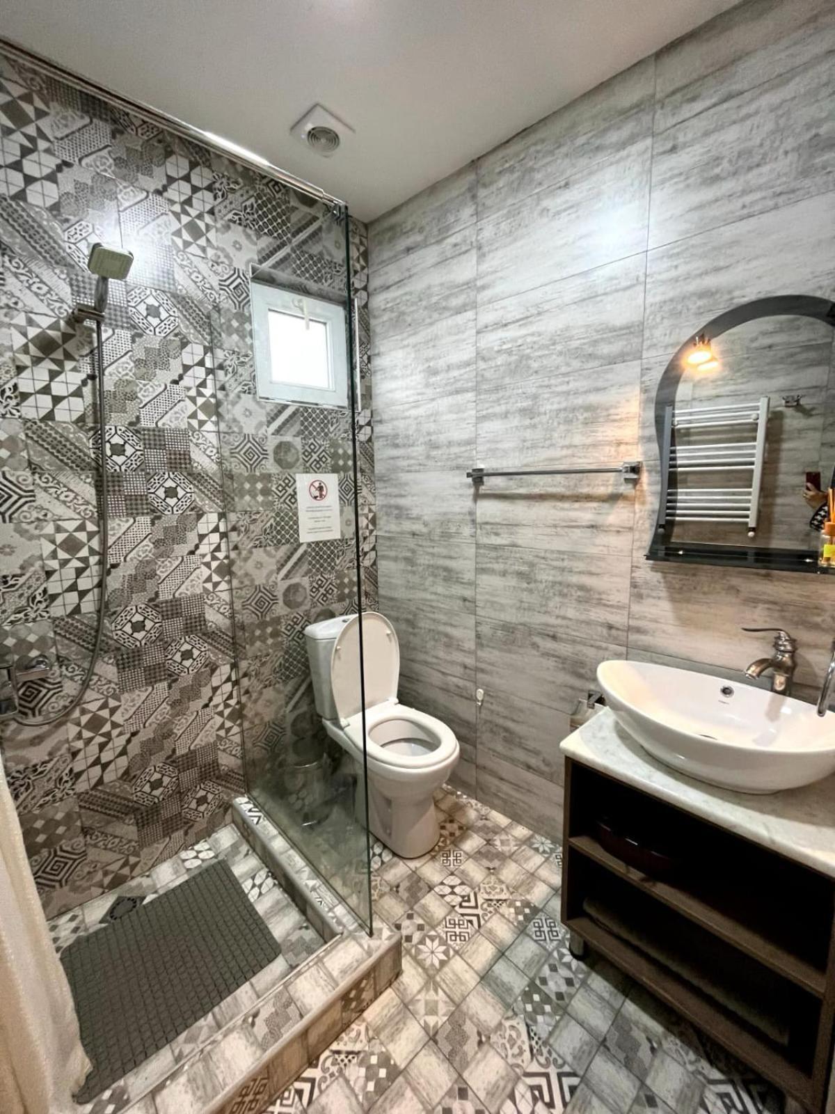 Tbilisi Trinity Apartment Eksteriør bilde